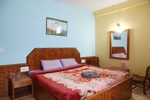 Hotel Royal Orchard, Manali 2